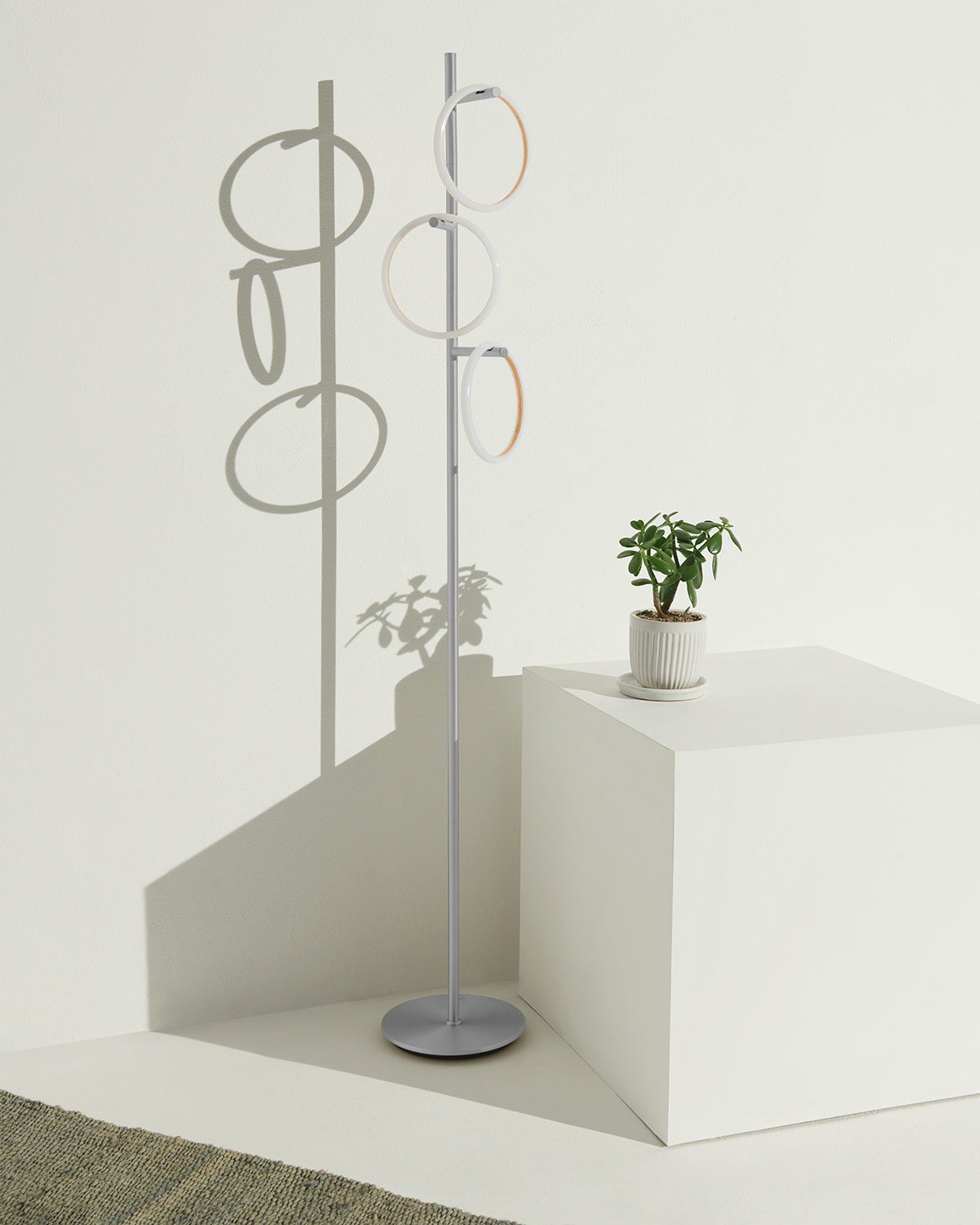 Saturn Floor Lamp - Image 17