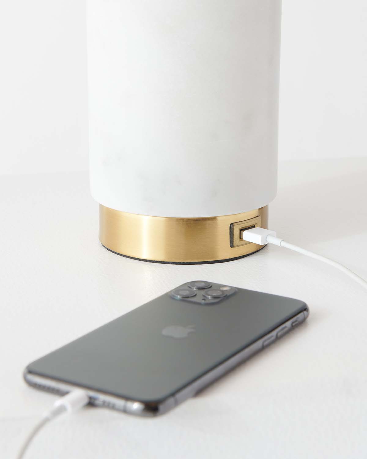 Arden USB Table Lamp - Image 5