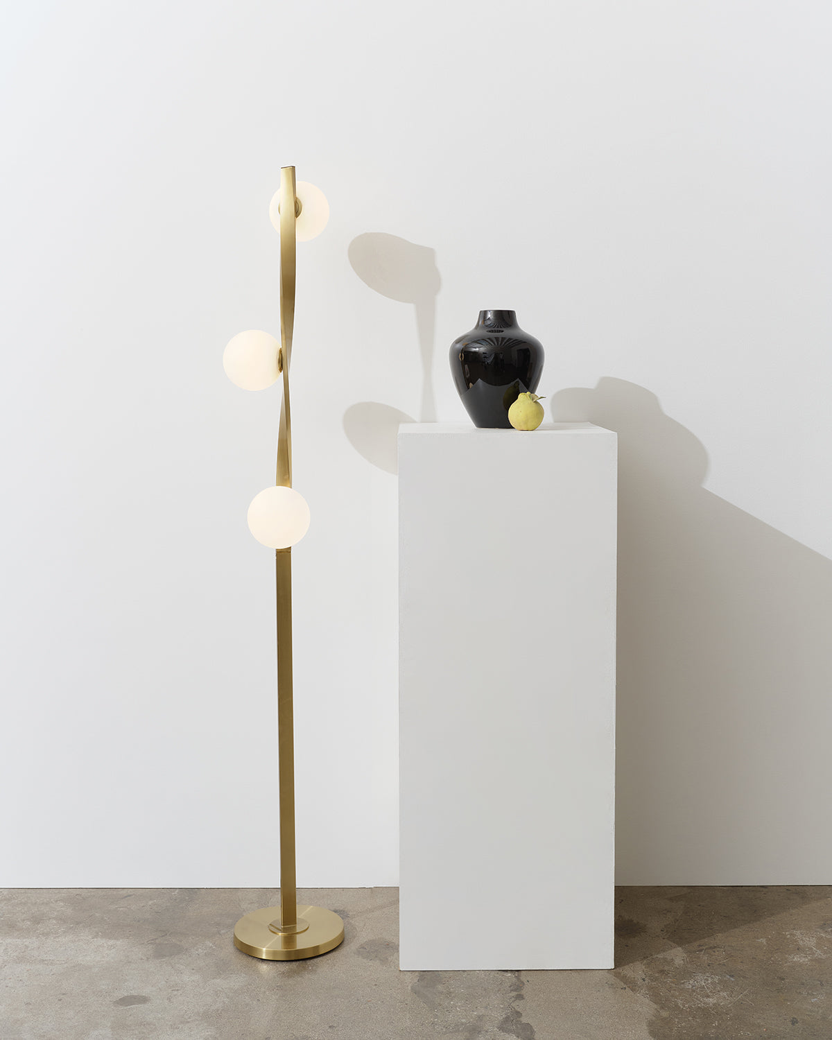 Nola Floor Lamp - Image 4