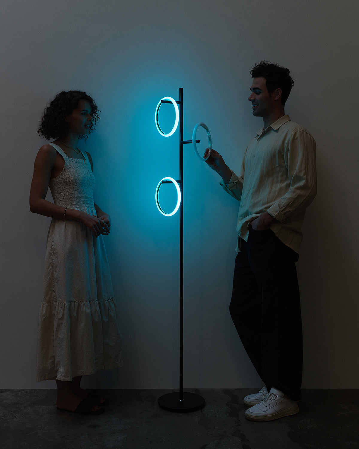 Saturn RGB Floor Lamp - Image 4