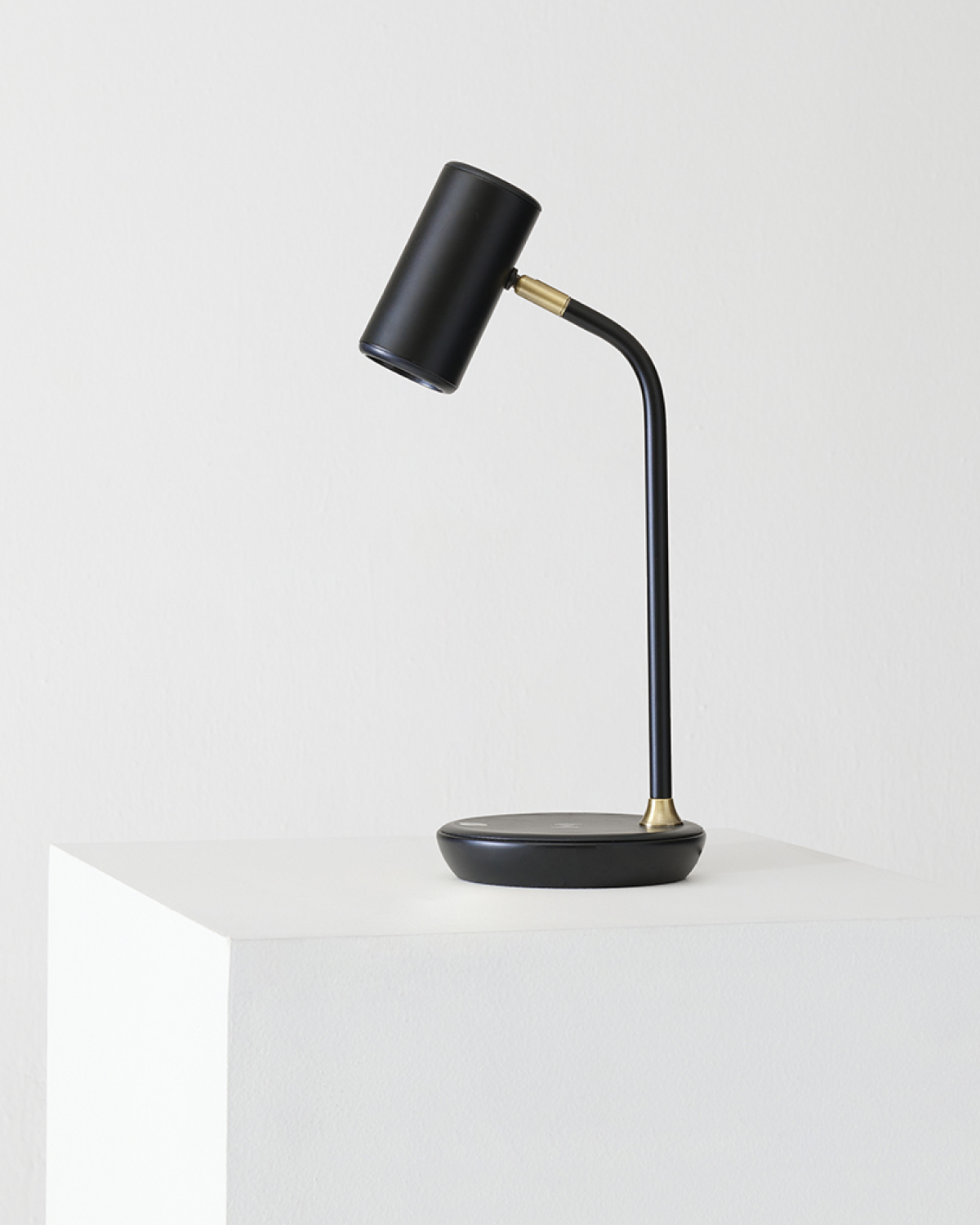 Ezra Table Lamp - Image 6