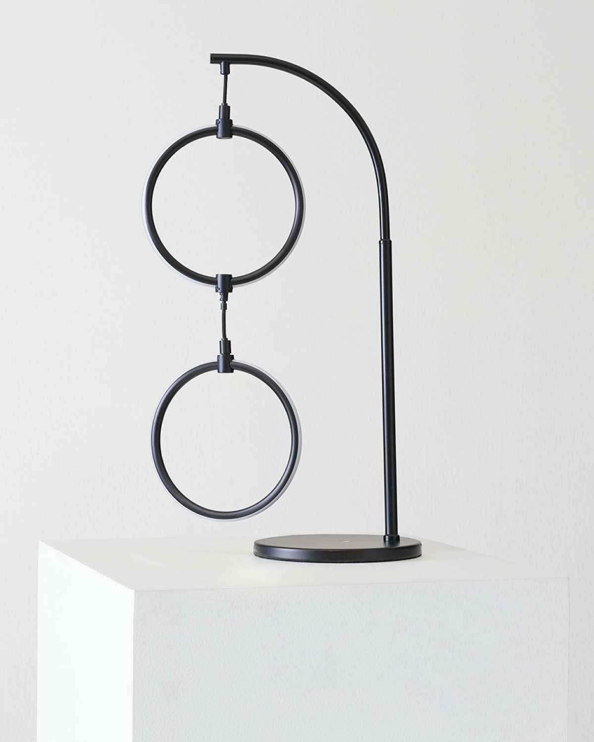 Nova RGB Table Lamp - Image 3