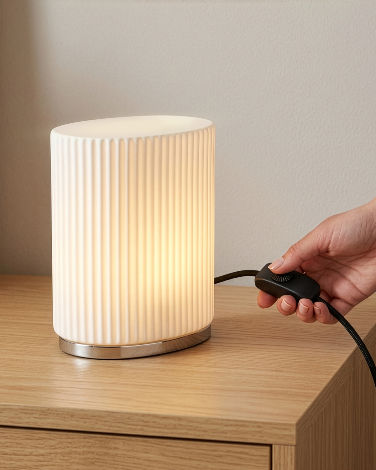 Lumi Table Lamp - Image 4