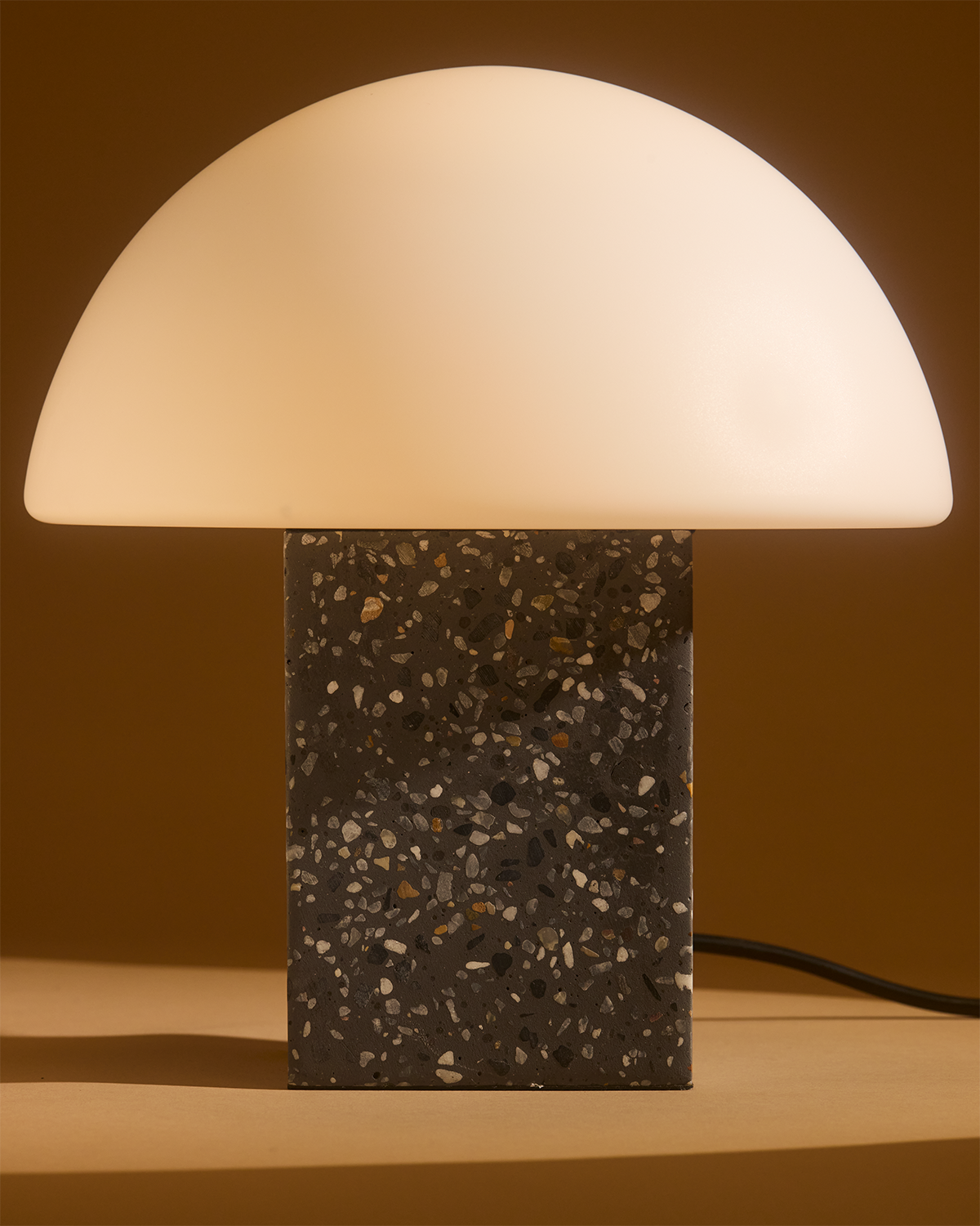 Gavin Table Lamp - Image 5