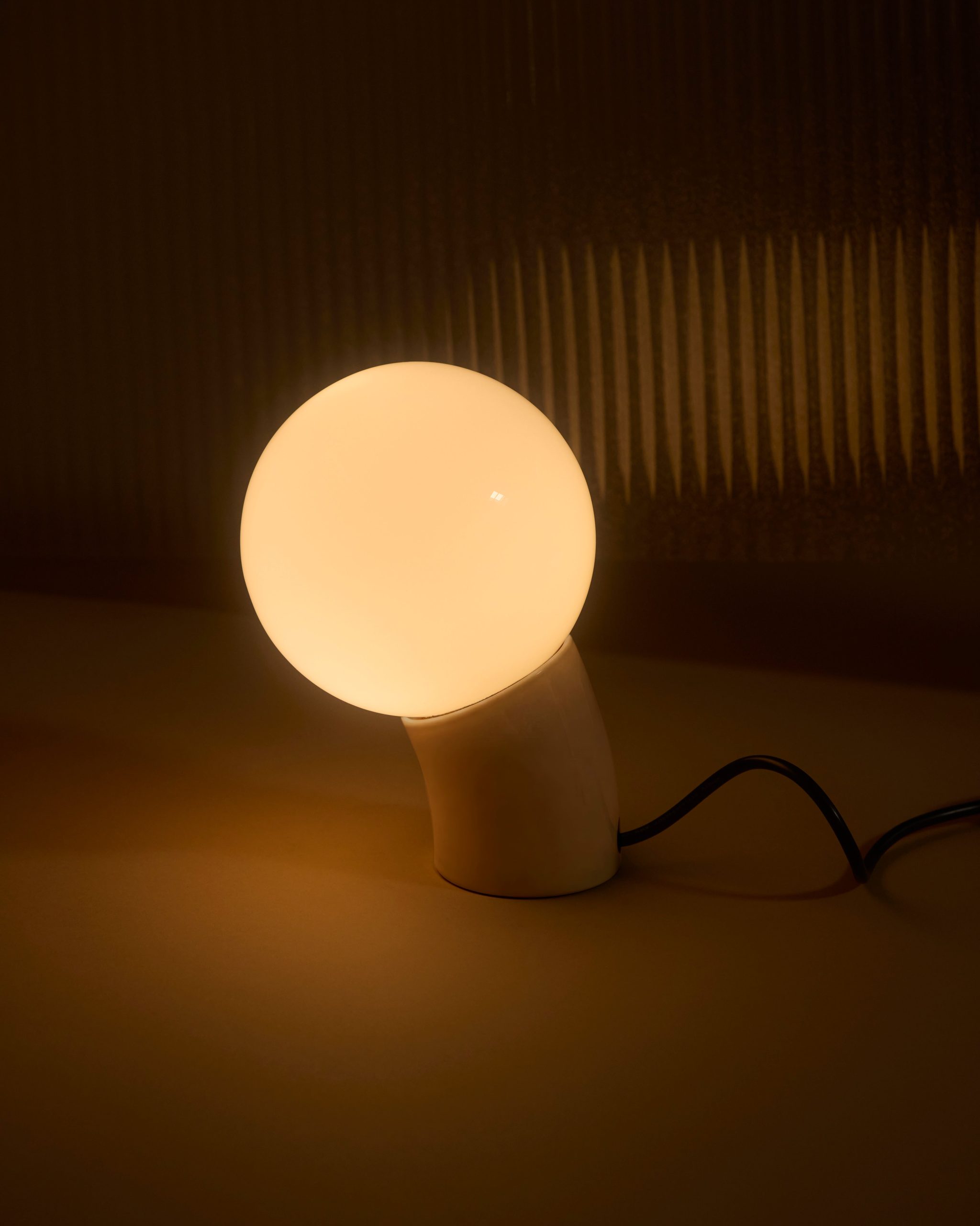 Vino Table Lamp - Image 5