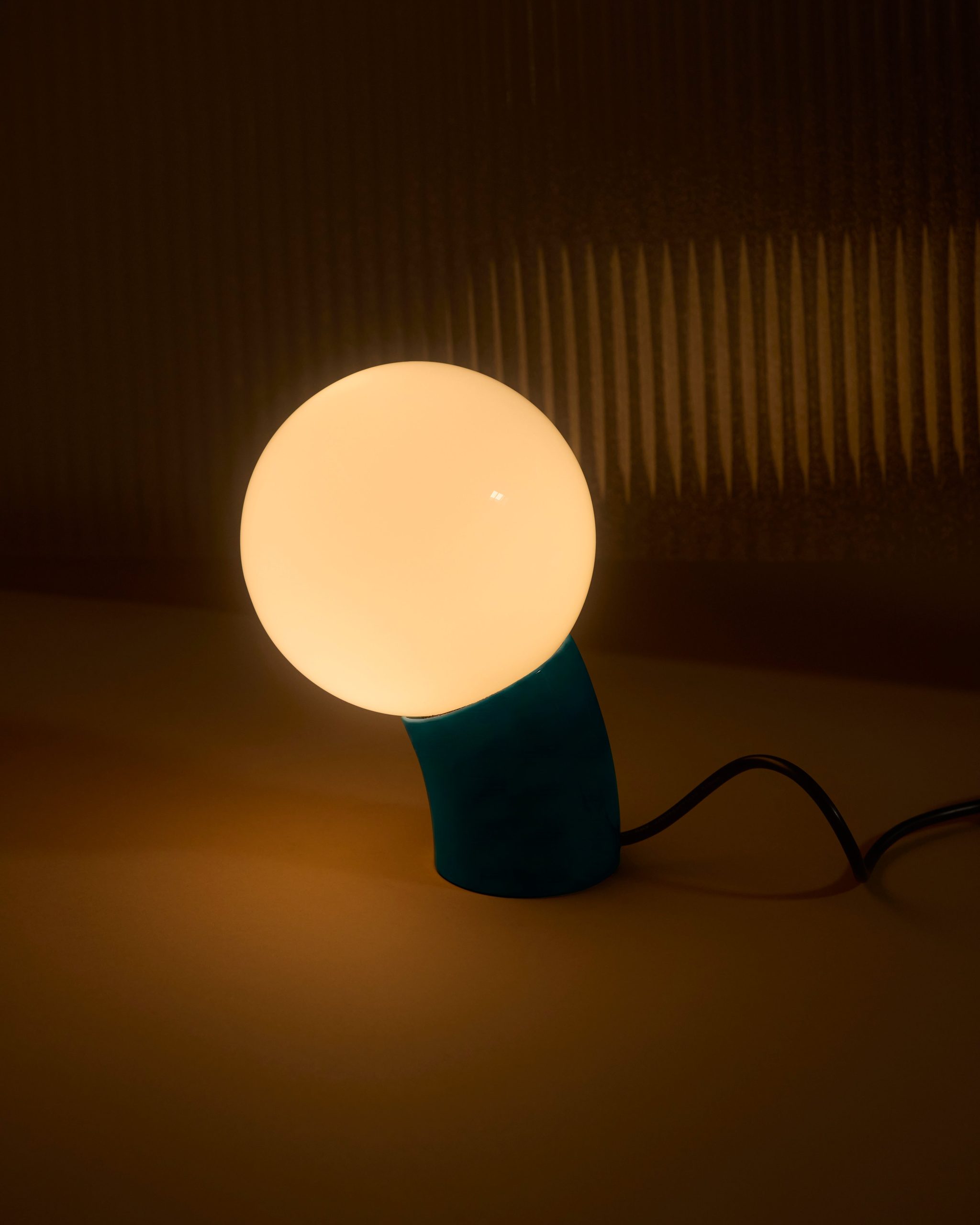 Vino Table Lamp - Image 7