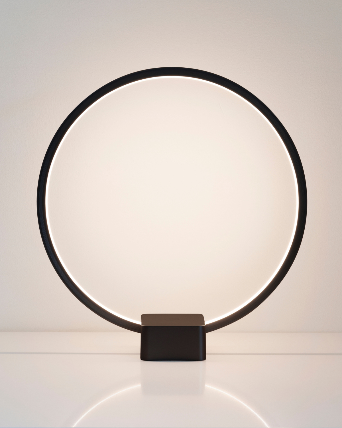 Circle Table Lamp - Image 6