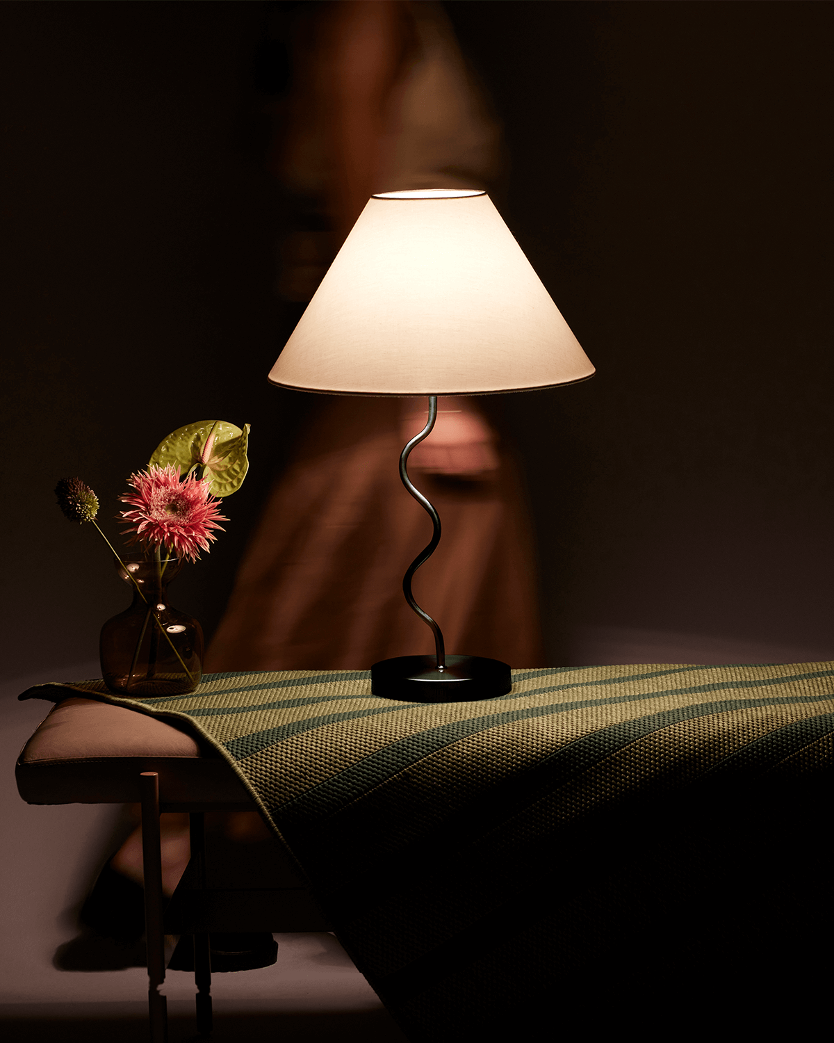 Squiggle Table Lamp - Image 8